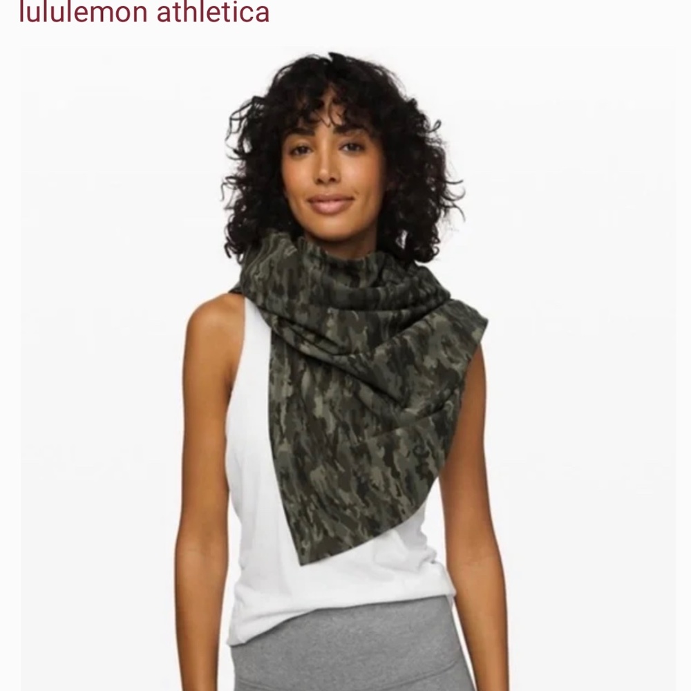 Lululemon Vinyasa Scarf (Green Camo)